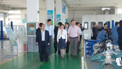 佳木斯政府考察团考察实训基地