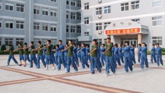 我校新生军训工作圆满结束