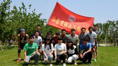 我校师生参加青岛国际半程马拉松赛