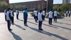 山东省轻工工程学校举行“喜迎二十大·永远跟党走·奋进新征程”五四升国旗唱国歌活动