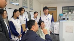 专家帮扶聚合力 助力教学促发展